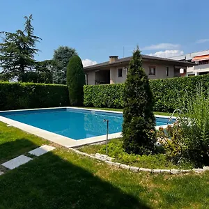 Cornicello With Pool By Glam Apartment